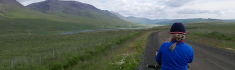 Cyclist on the F35 in Iceland